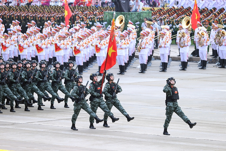 &nbsp;Khối nữ chiến sĩ Cảnh s&aacute;t đặc nhiệm - Ảnh: VGP/Nhật Bắc